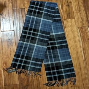 Stewart of Scotland Acrylic Fancy Fringe Scarf Nwt ❤️